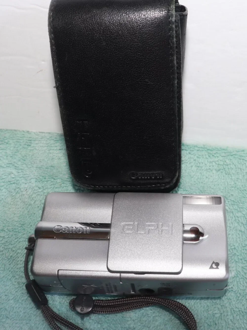 Canon ELPH Z3 Compact Digital APS Point Shoot Film Camera Zoom- Works